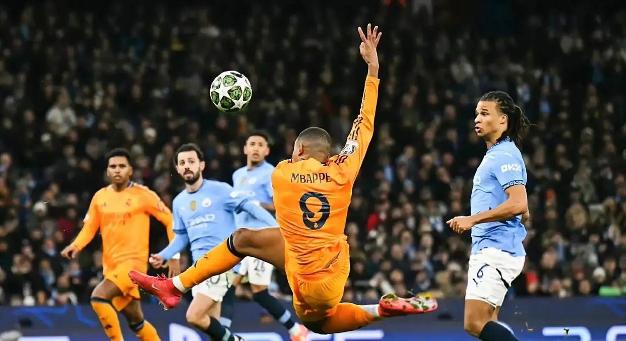 曼城客场逆转，比赛末段绝杀对手