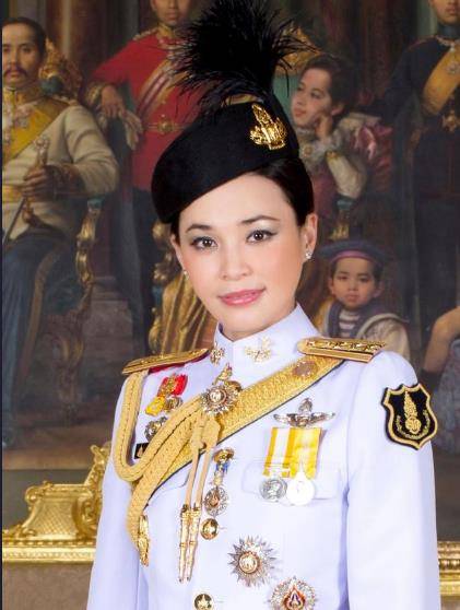 泰国运动员英姿飒爽傲视群雄