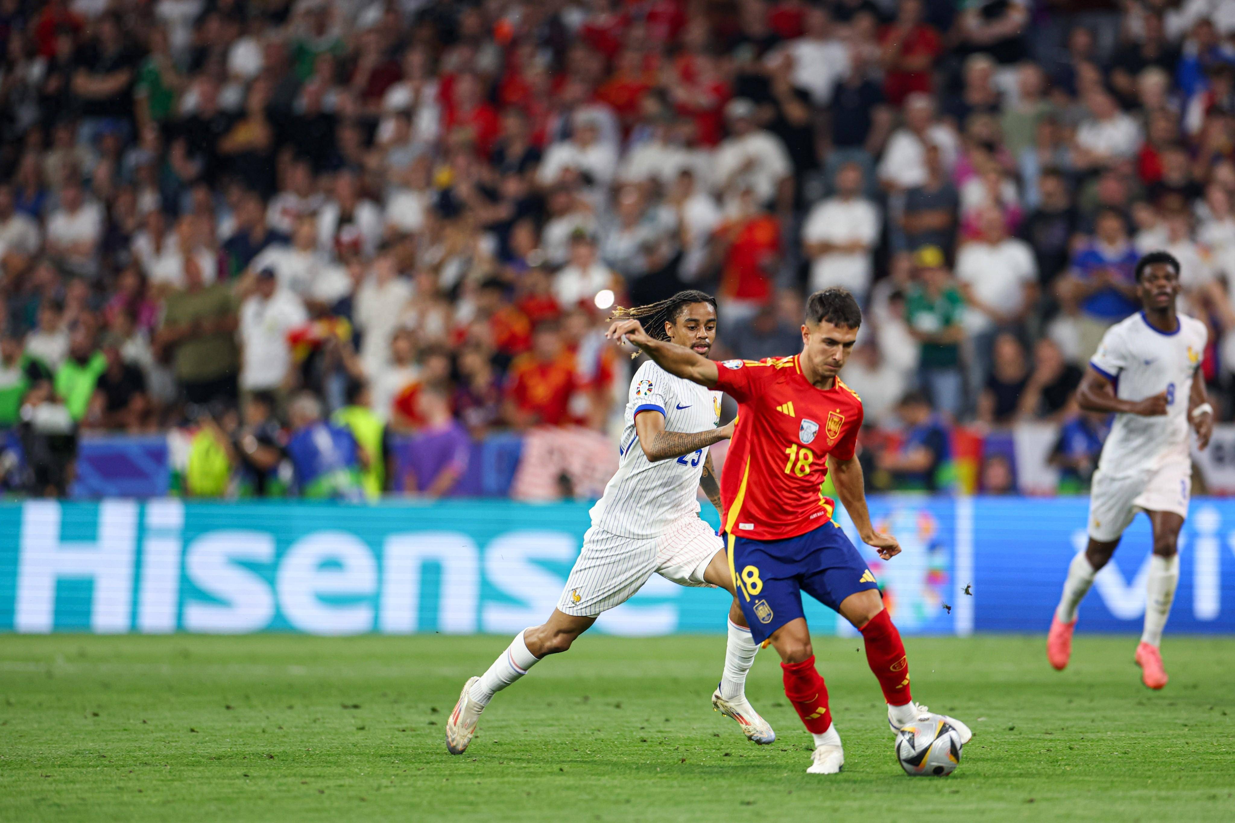 世界瞩目！欧洲杯预选赛掀起全球足球激情